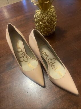 Sam Edelman Blush Pointed-Toe Leather Pumps